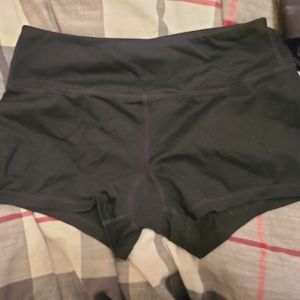 Savage barbell shorts